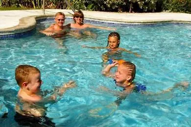 ***  Allamanda Beach Hotel Rockley Μπαρμπάντος